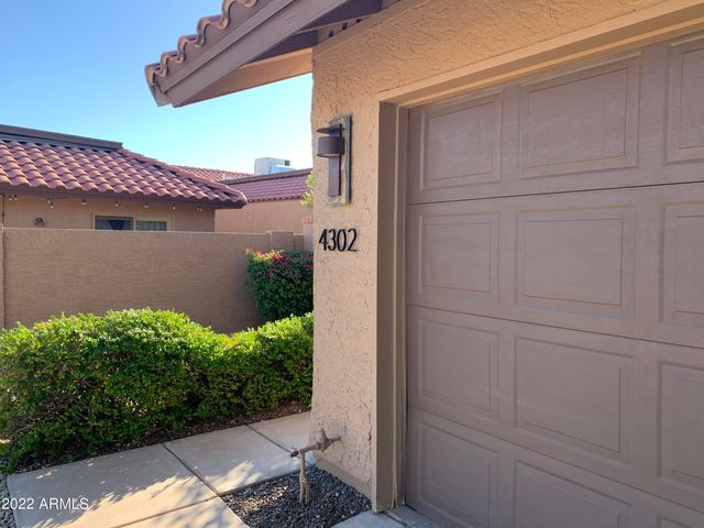 4302 E BANNOCK Street, Phoenix, AZ 85044