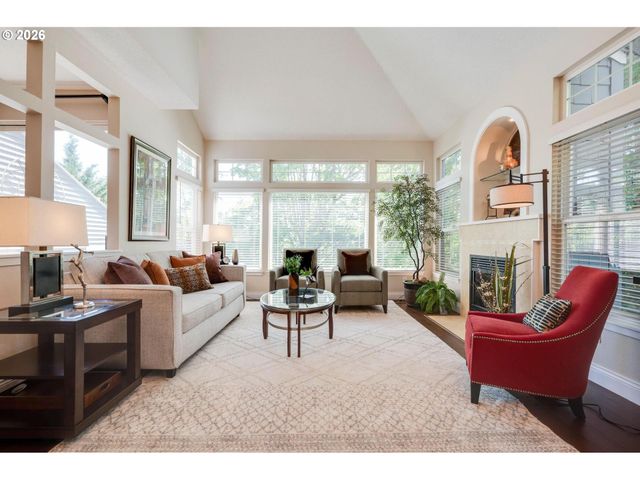 9645 Nw SILVER RIDGE Loop, Portland, OR 97229