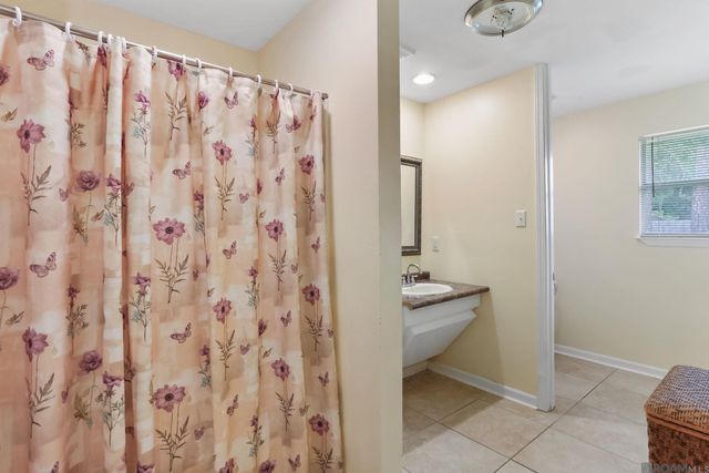 13343 E Parnell Ave, Baton Rouge, LA 70815