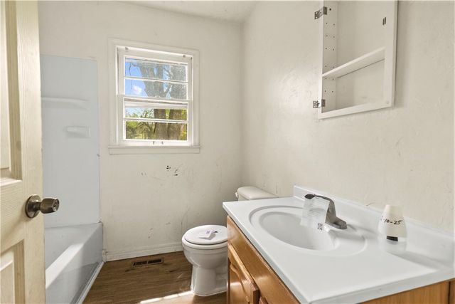 808 Beverly, Harrison, AR 72601