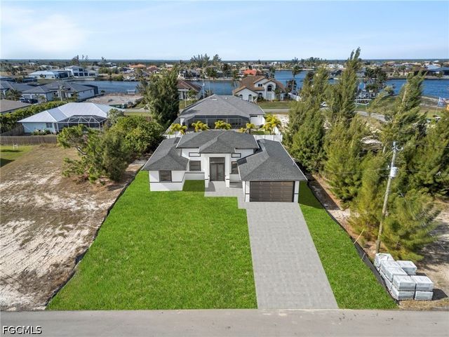 2826 NW 42nd AVE, Cape Coral, FL 33993