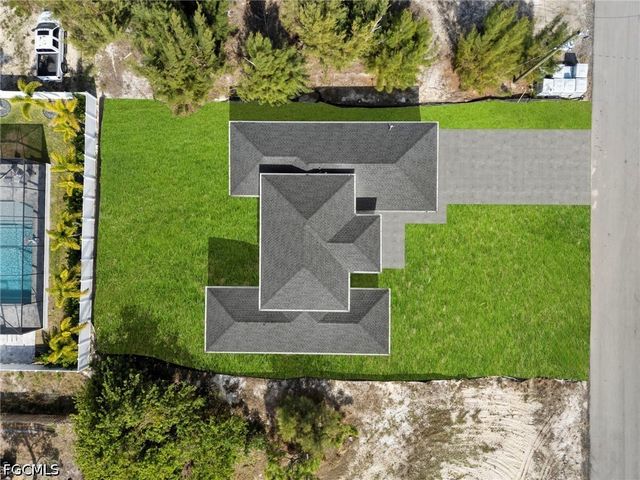 2826 NW 42nd AVE, Cape Coral, FL 33993