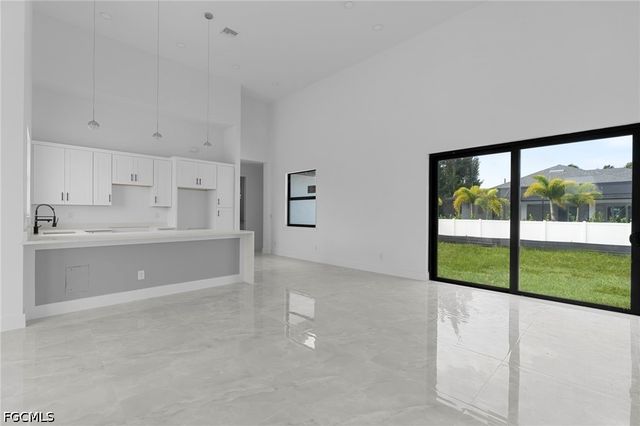 2826 NW 42nd AVE, Cape Coral, FL 33993