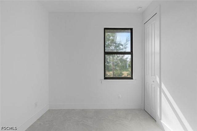 2826 NW 42nd AVE, Cape Coral, FL 33993