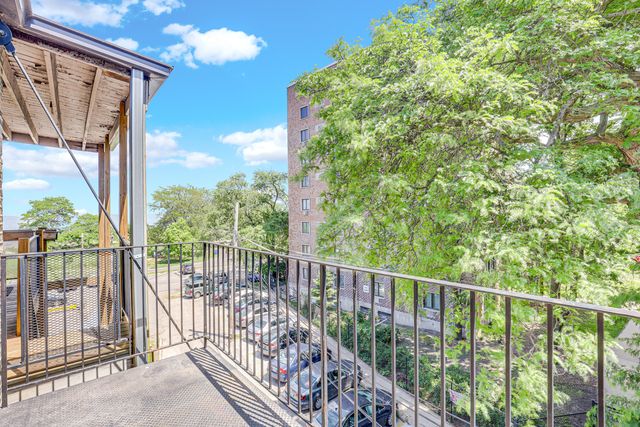1225 W Greenleaf Avenue 3E, Chicago, IL 60626