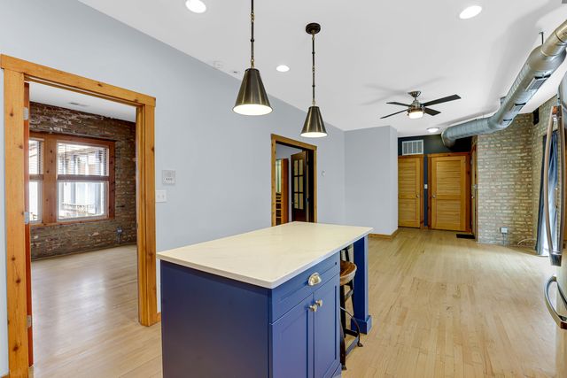 1225 W Greenleaf Avenue 3E, Chicago, IL 60626