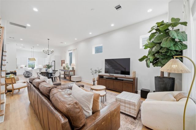 1307 E 27th Street, Houston, TX 77009