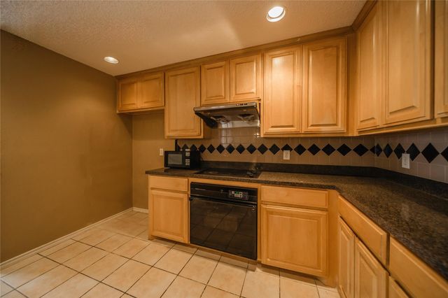 3325 Devonshire Drive, Plano, TX 75075
