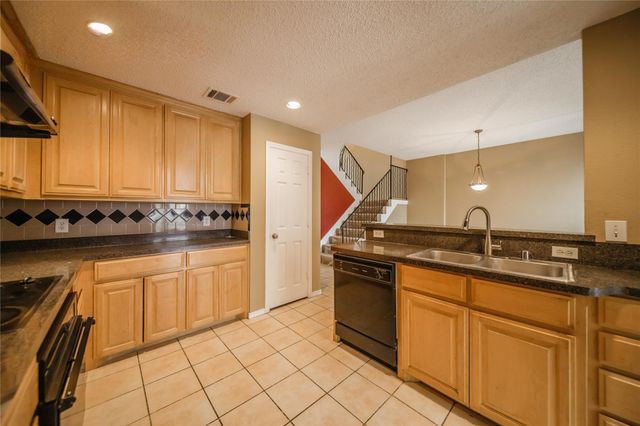 3325 Devonshire Drive, Plano, TX 75075
