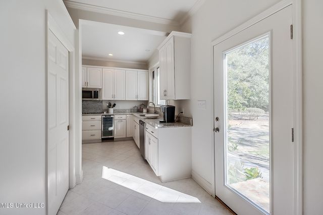 4187 Saussy Lane, Pass Christian, MS 39571