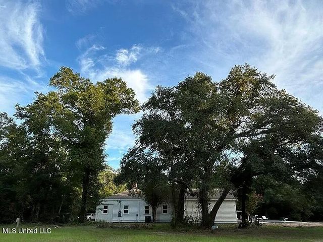 4187 Saussy Lane, Pass Christian, MS 39571