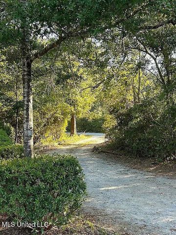 4187 Saussy Lane, Pass Christian, MS 39571