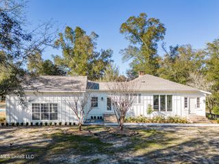 4187 Saussy Lane, Pass Christian, MS 39571