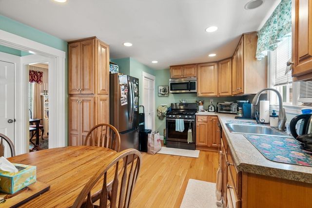 112 Dudley Street, Cambridge, MA 02140