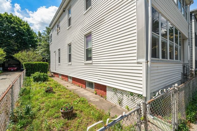 112 Dudley Street, Cambridge, MA 02140