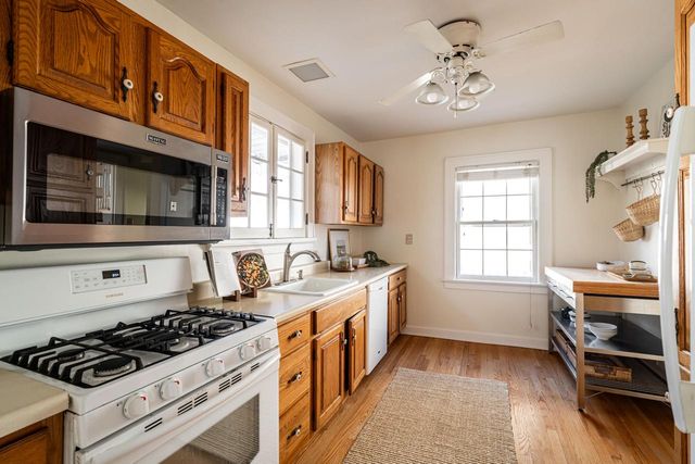 1753 Underwood AVENUE, Wauwatosa, WI 53213