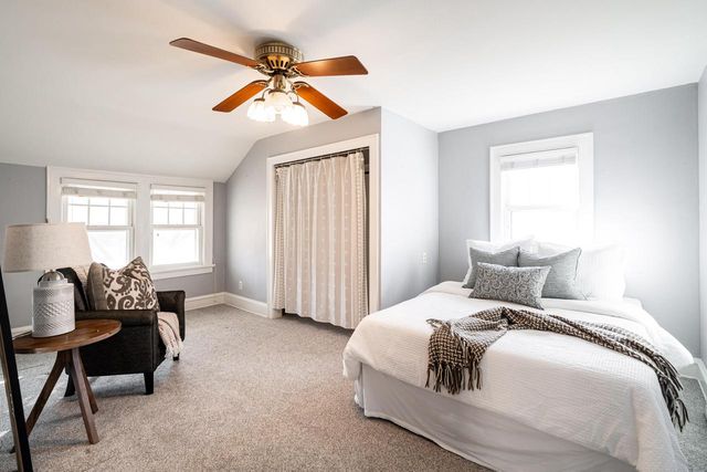 1753 Underwood AVENUE, Wauwatosa, WI 53213