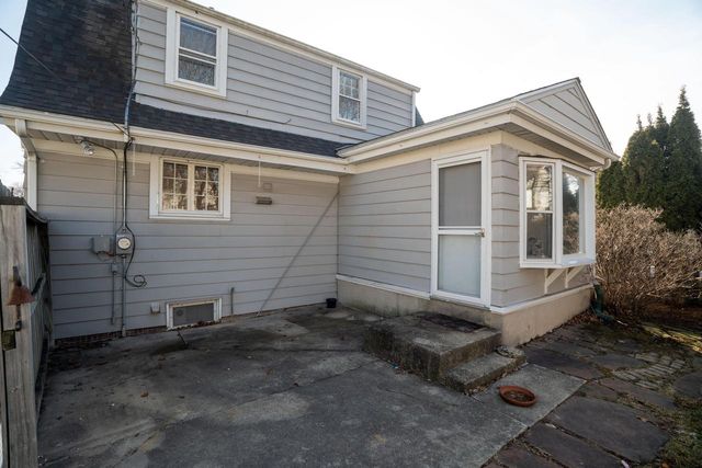 1753 Underwood AVENUE, Wauwatosa, WI 53213