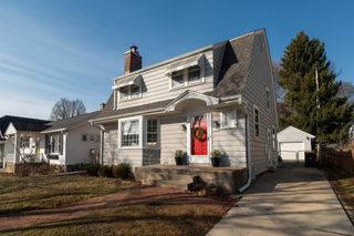 1753 Underwood AVENUE, Wauwatosa, WI 53213