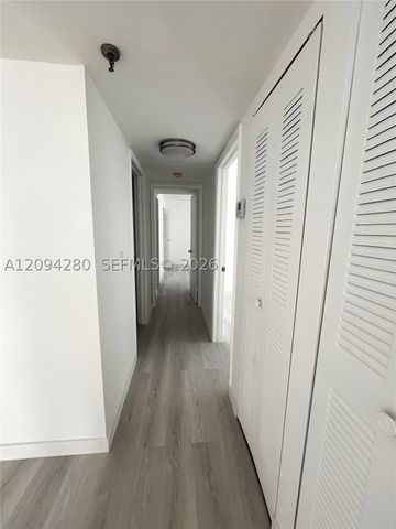 5880 Collins Ave PH-1, Miami Beach, FL 33140