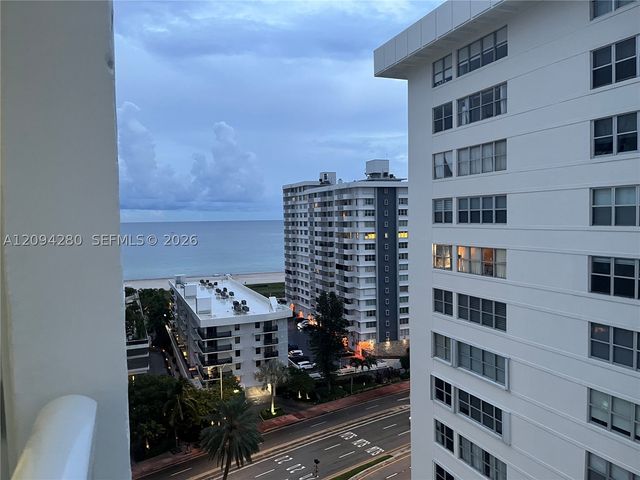 5880 Collins Ave PH-1, Miami Beach, FL 33140