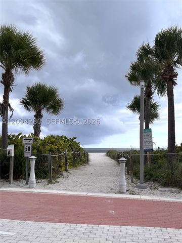 5880 Collins Ave PH-1, Miami Beach, FL 33140