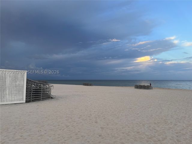 5880 Collins Ave PH-1, Miami Beach, FL 33140