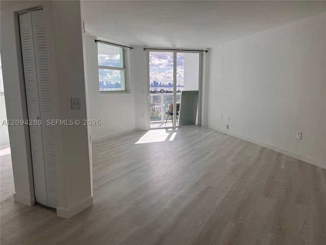 5880 Collins Ave PH-1, Miami Beach, FL 33140