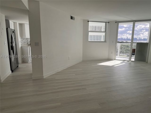 5880 Collins Ave PH-1, Miami Beach, FL 33140