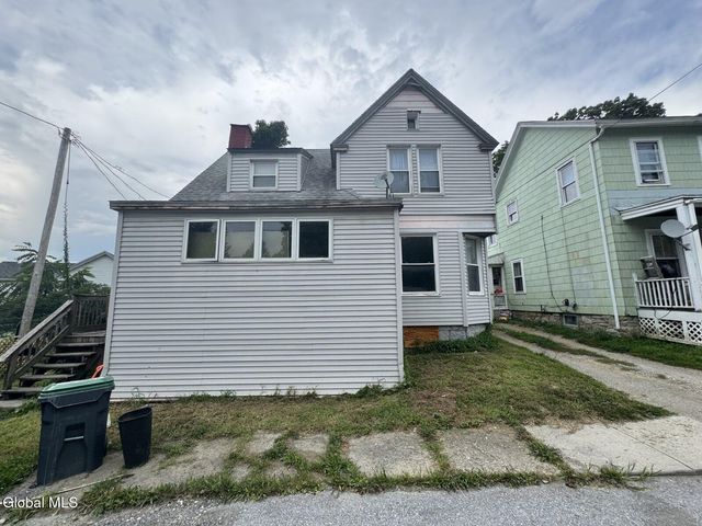 4 Ball Street, Hoosick Falls, NY 12090