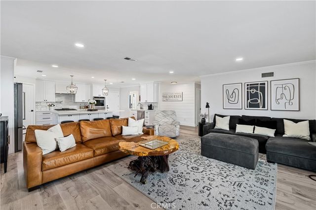 608 Thornhurst Avenue, Glendora, CA 91741
