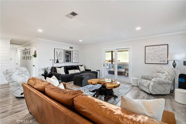 608 Thornhurst Avenue, Glendora, CA 91741