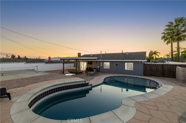 608 Thornhurst Avenue, Glendora, CA 91741