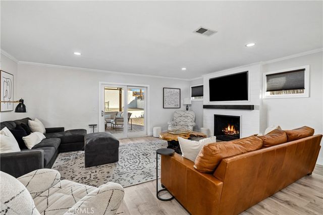 608 Thornhurst Avenue, Glendora, CA 91741