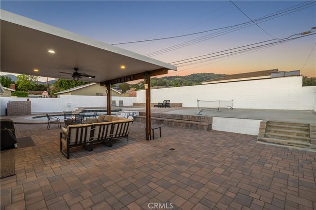 608 Thornhurst Avenue, Glendora, CA 91741