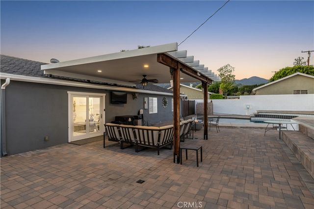 608 Thornhurst Avenue, Glendora, CA 91741