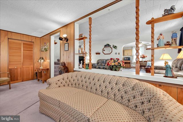 425 W MARKET ST, Orwigsburg, PA 17961