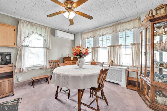 425 W MARKET ST, Orwigsburg, PA 17961