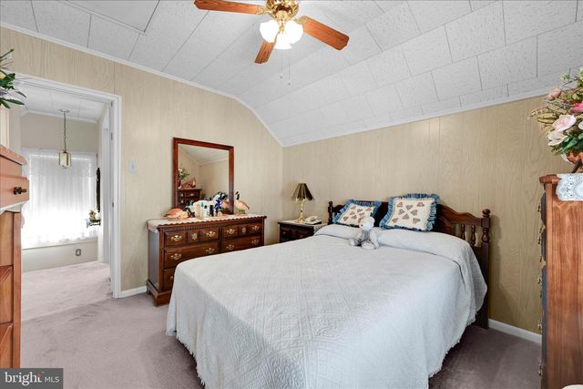 425 W MARKET ST, Orwigsburg, PA 17961