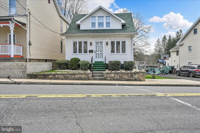 425 W MARKET ST, Orwigsburg, PA 17961