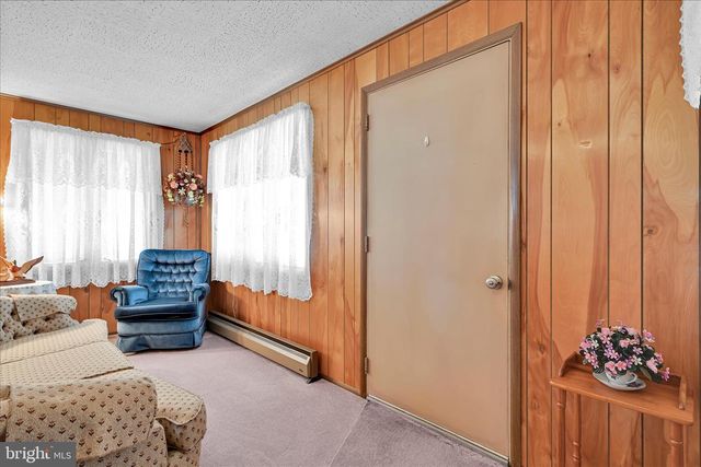 425 W MARKET ST, Orwigsburg, PA 17961