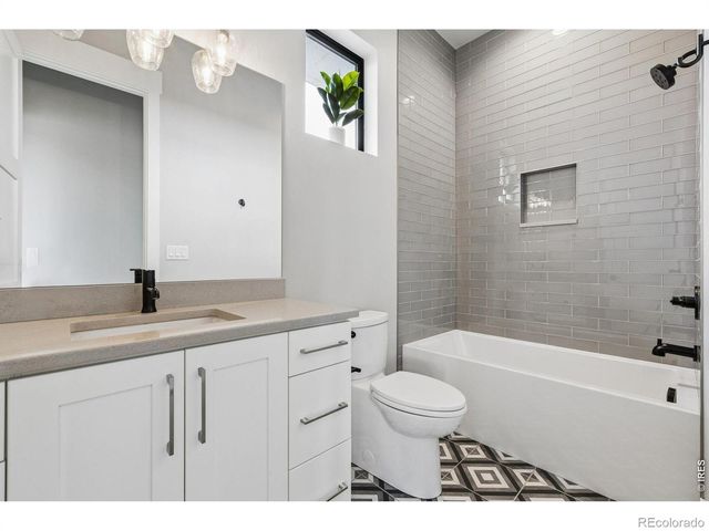 2782 Heron Lakes Parkway, Berthoud, CO 80513