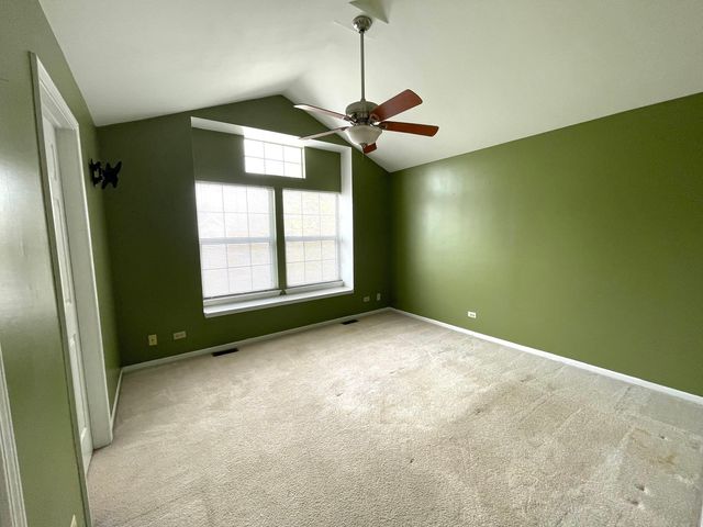 10 Lindsey Court W, Bolingbrook, IL 60440