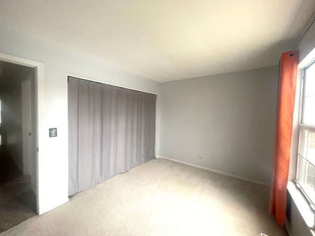 10 Lindsey Court W, Bolingbrook, IL 60440