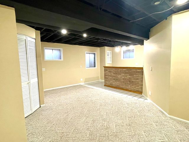 10 Lindsey Court W, Bolingbrook, IL 60440