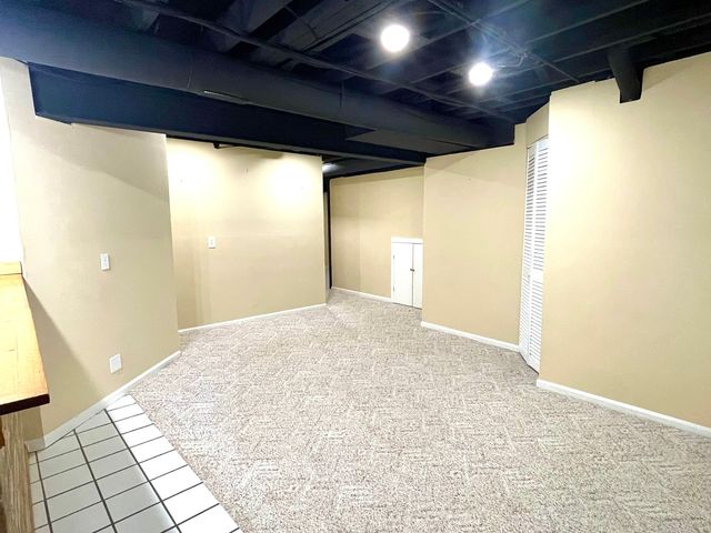 10 Lindsey Court W, Bolingbrook, IL 60440