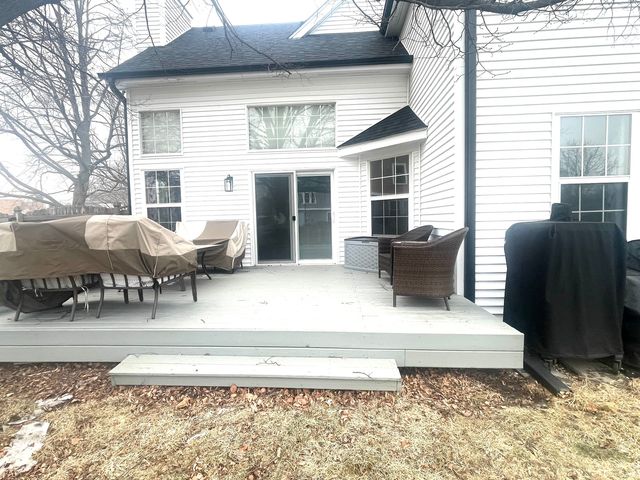 10 Lindsey Court W, Bolingbrook, IL 60440