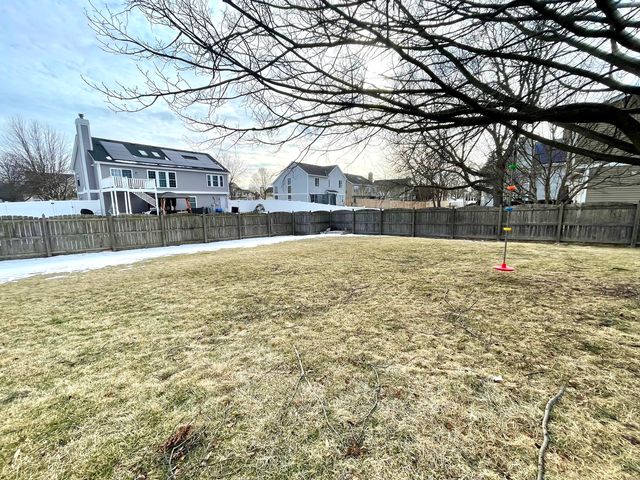 10 Lindsey Court W, Bolingbrook, IL 60440