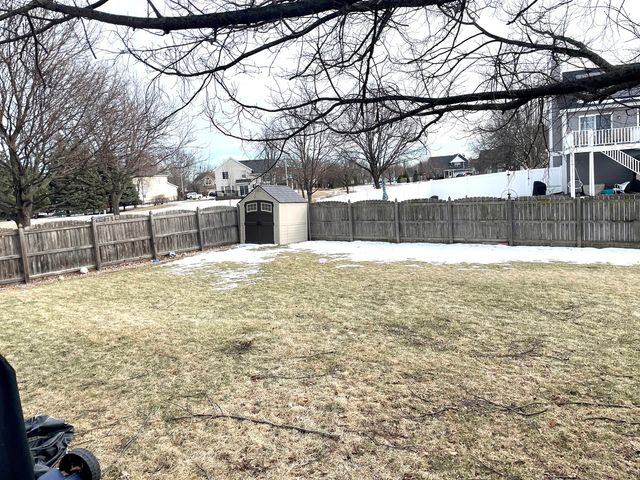 10 Lindsey Court W, Bolingbrook, IL 60440