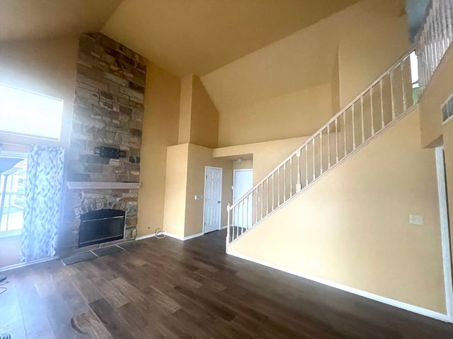 10 Lindsey Court W, Bolingbrook, IL 60440